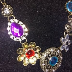 Necklace and earrings set